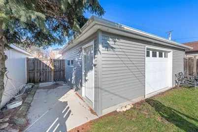 1634 N 74th Court, Elmwood Park, IL 60707 - Photo 39