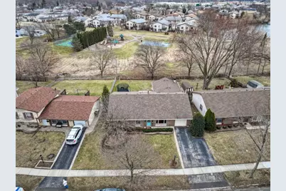 1520 Yorkshire Drive, Hanover Park, IL 60133 - Photo 27