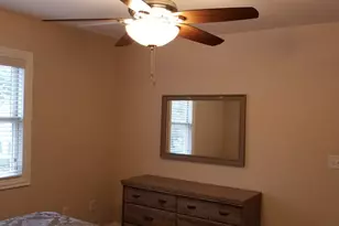 1045 Marquette St, Lasalle, IL 61301 - Photo 9