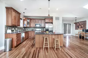 6140 W Gunnison St, Chicago, IL 60630 - Photo 7