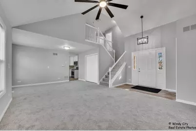 162 Wilson Way, South Elgin, IL 60177 - Photo 5