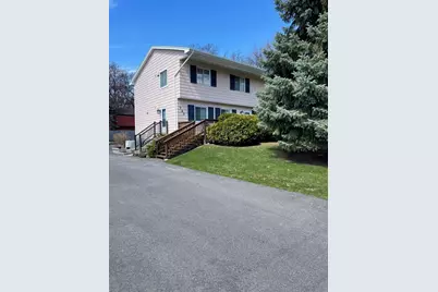 720 Barron Boulevard #D, Grayslake, IL 60030 - Photo 1