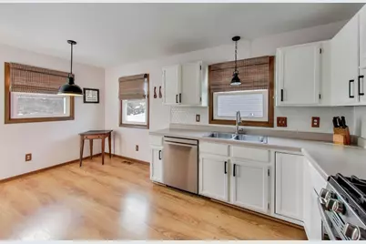 3409 W Bretons Drive, McHenry, IL 60050 - Photo 7