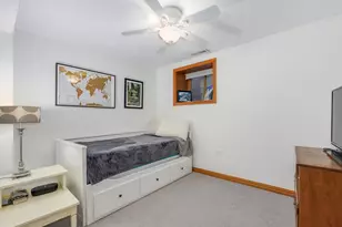 2724 N Troy St, Chicago, IL 60647 - Photo 17