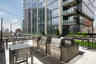 14 W Superior St, Chicago, IL 60654 - Photo 27