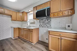 101 W 113th Pl, Chicago, IL 60628 - Photo 11