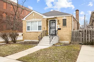 101 W 113th Pl, Chicago, IL 60628 - Photo 1