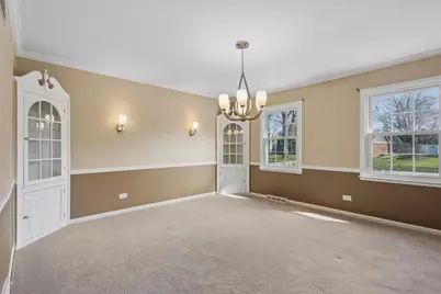 1318 Gamon Road, Wheaton, IL 60189 - Photo 7