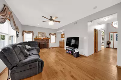 10745 Lockwood Avenue, Oak Lawn, IL 60453 - Photo 3