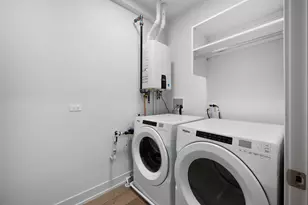 27 W Park Blvd, Villa Park, IL 60181 - Photo 7