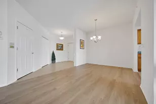 18630 Pine Lake Dr, Tinley Park, IL 60477 - Photo 7