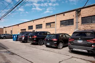 5480 N Elston Ave, Chicago, IL 60630 - Photo 17