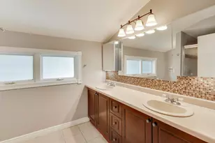 2439 High St, Blue Island, IL 60406 - Photo 15