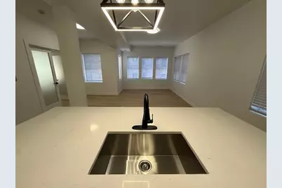 7717 N Sheridan Road #2F, Chicago, IL 60626 - Photo 3