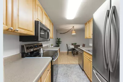 8000 Woodglen Lane #102, Downers Grove, IL 60516 - Photo 5