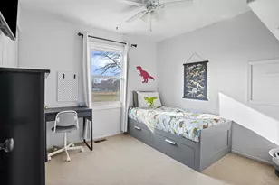 308 Skyvue Ln, Schaumburg, IL 60194 - Photo 17