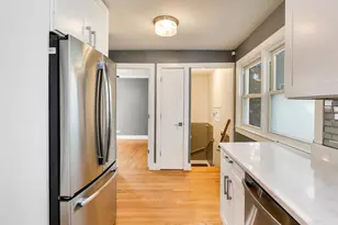 5061 N Kimberly Ave, Chicago, IL 60630 - Photo 19