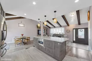 981 N Mill Rd, Addison, IL 60101 - Photo 7