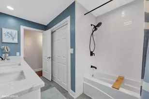 981 N Mill Rd, Addison, IL 60101 - Photo 17