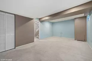 1930 Songsparrow Ct, Schaumburg, IL 60173 - Photo 19