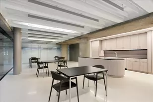 200 E Delaware Pl, Chicago, IL 60611 - Photo 27