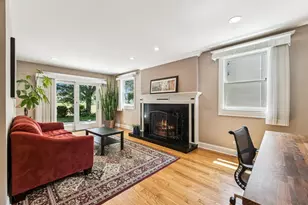 651 Garth Rd, Wheeling, IL 60090 - Photo 7