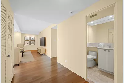 1616 Sheridan Road #8F, Wilmette, IL 60091 - Photo 17