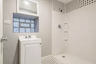 [Address not provided], Chicago, IL 60609 - Photo 21