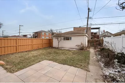 1357 N Parkside Avenue, Chicago, IL 60651 - Photo 31