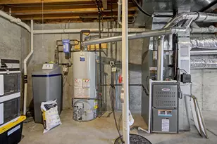 2047 Swan Ln, Batavia, IL 60510 - Photo 27