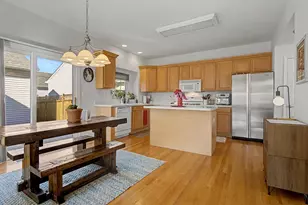 2047 Swan Ln, Batavia, IL 60510 - Photo 7