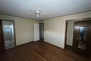 21932 Vestal Dr, Danville, IL 61834 - Photo 9