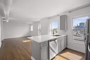 1322 W Huron St, Chicago, IL 60642 - Photo 5