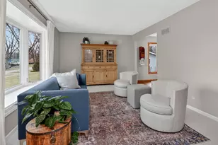 6766 Valley View Dr, Downers Grove, IL 60516 - Photo 3