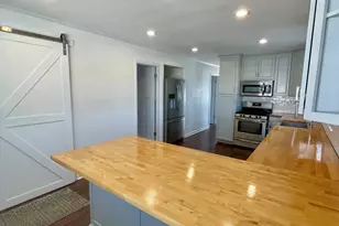 7752 Narragansett Ave, Burbank, IL 60459 - Photo 17