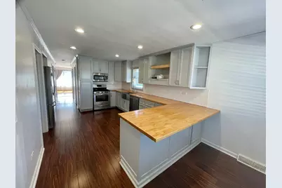 7752 Narragansett Avenue, Burbank, IL 60459 - Photo 13