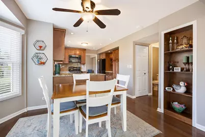 2305 Hartford Court, Naperville, IL 60565 - Photo 9