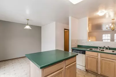 274 Holiday Lane, Hainesville, IL 60073 - Photo 7