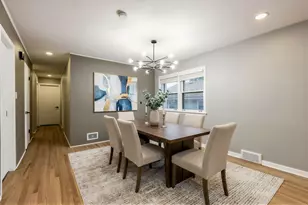 9539 Lorel Ave, Skokie, IL 60077 - Photo 5