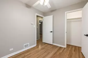 9539 Lorel Ave, Skokie, IL 60077 - Photo 25