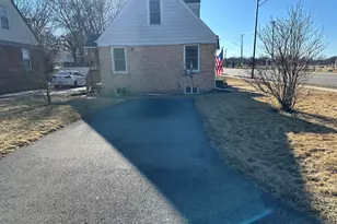 542 Sycamore Rd, Dekalb, IL 60115 - Photo 17