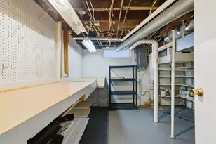 907 S Fell Ave, Normal, IL 61761 - Photo 29