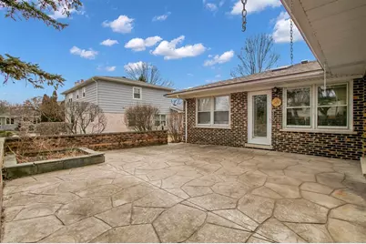 1040 E Grissom Drive, Palatine, IL 60074 - Photo 31