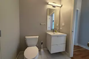 [Address not provided], Chicago, IL 60607 - Photo 9