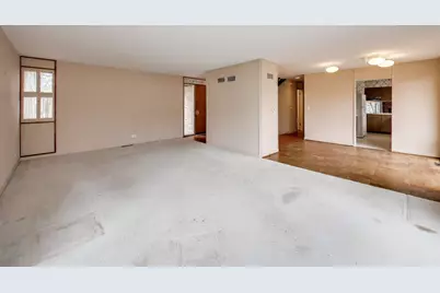 528 Koerper Court, Wilmette, IL 60091 - Photo 7