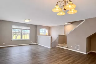 14527 Patriot Square Dr E, Plainfield, IL 60544 - Photo 3