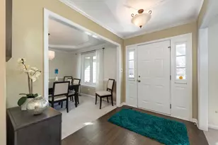 2347 Wilmington Ct, Naperville, IL 60565 - Photo 5