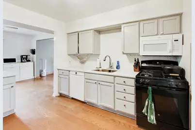 1607 W Plainfield Road, La Grange Highlands, IL 60525 - Photo 13