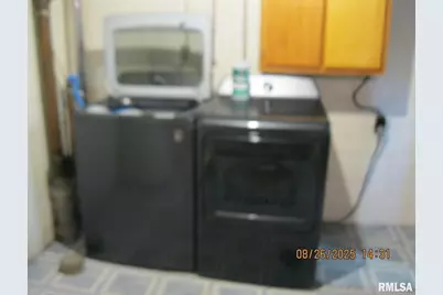 301 N Church St Street, Albany, IL 61230 - Photo 11