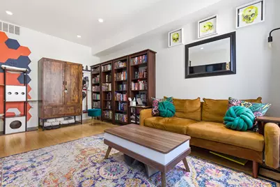 1811 W 17th Street #303, Chicago, IL 60608 - Photo 3